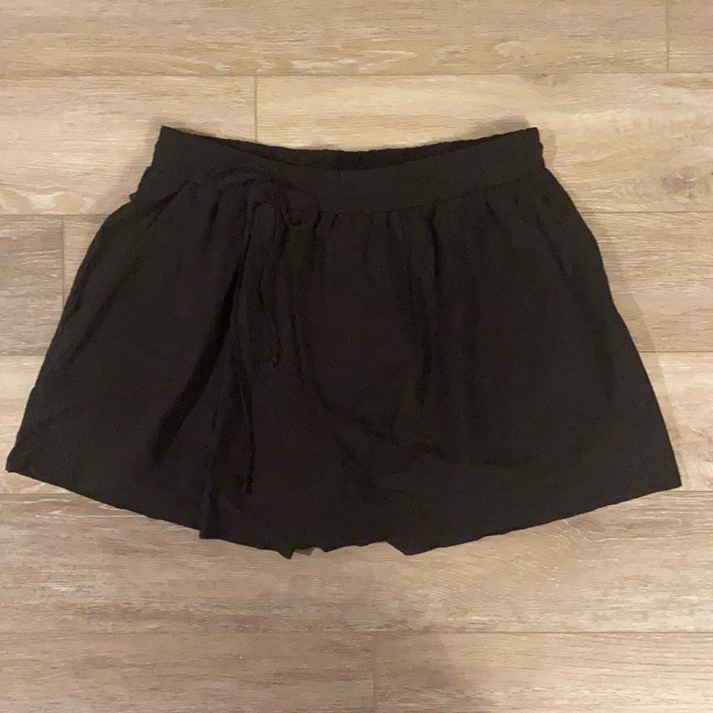 Lululemon Dance to Yoga Skort Size 6 - Picture 2 of 6